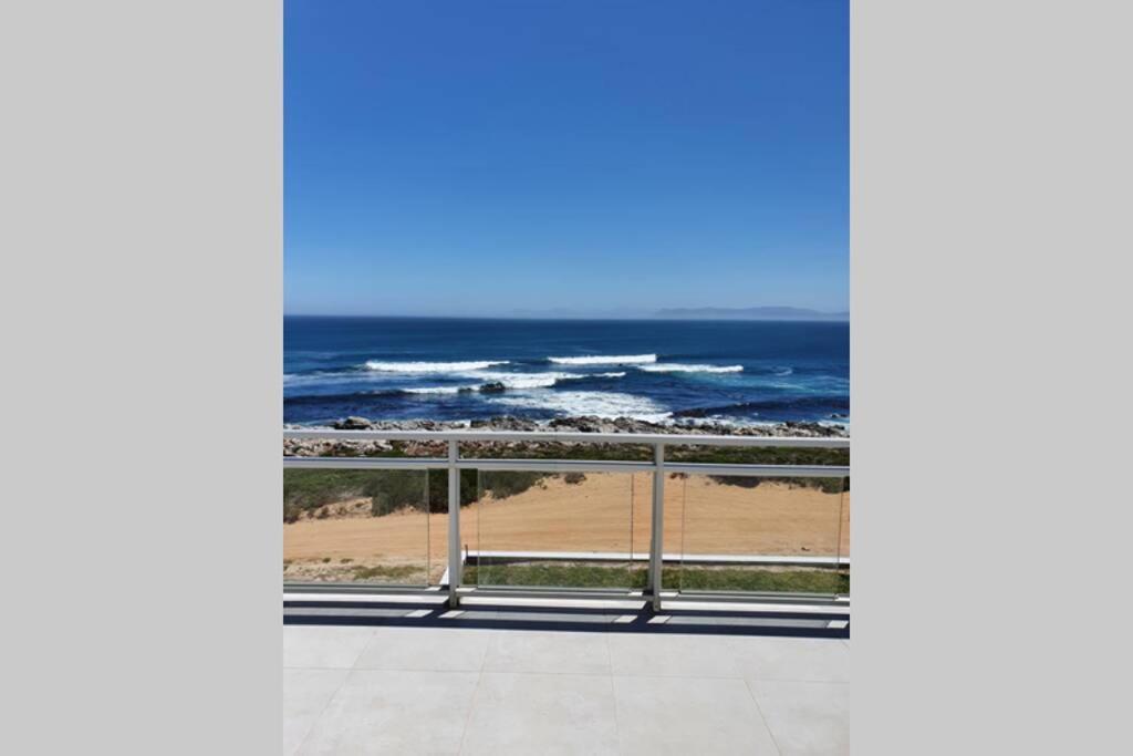 Shimmering Sea Cottage De Kelders Exterior photo